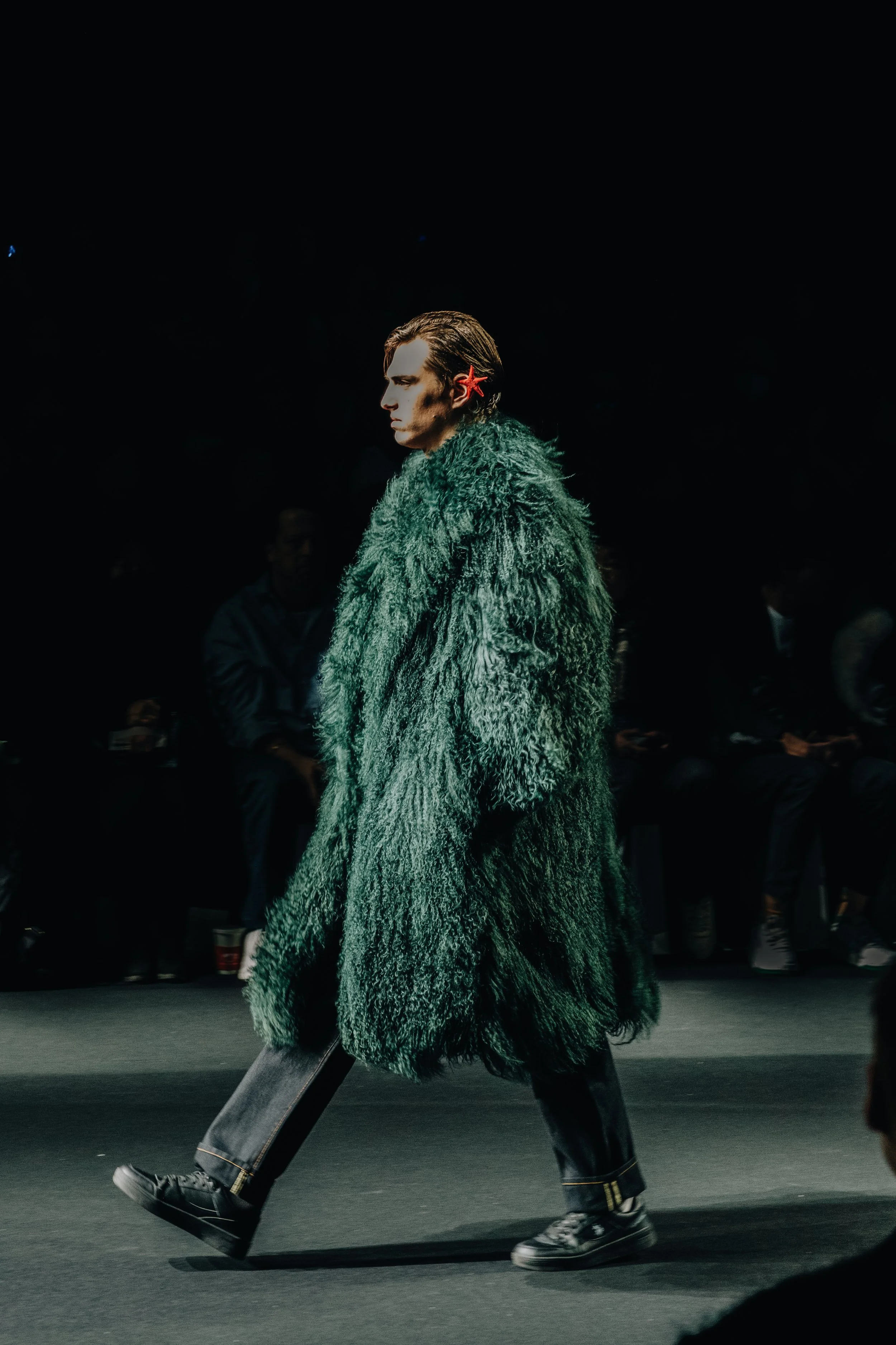 Seoul Fashion Week: Hannah Shin Fall 2025 Collection — KOLOR MAGAZINE